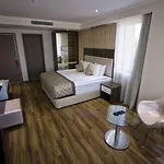 Edis Premier 3*