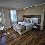فندق Edis Premier أضنه