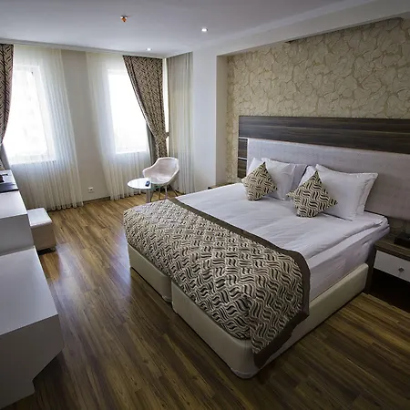 Hotel Edis Premier