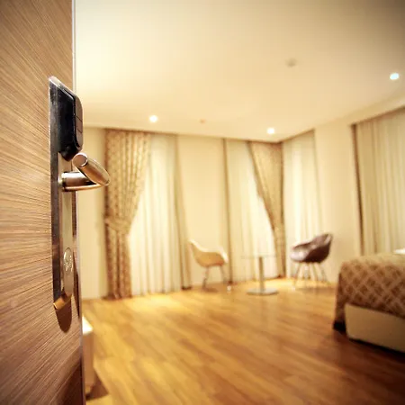 Edis Premier 3* Adana