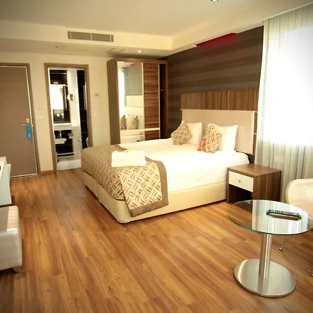 Edis Premier Otel 3*