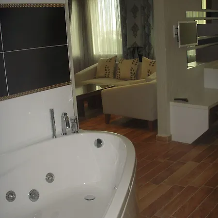 Edis Premier 3*