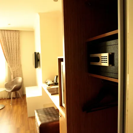 Edis Premier Otel 3*