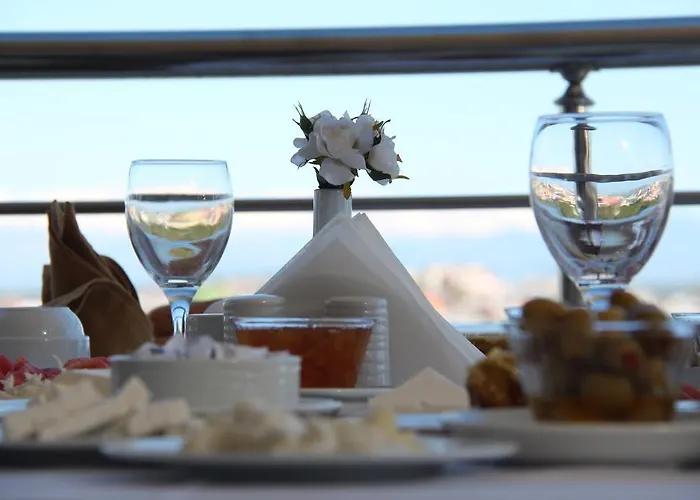 Edis Premier فندق أضنه