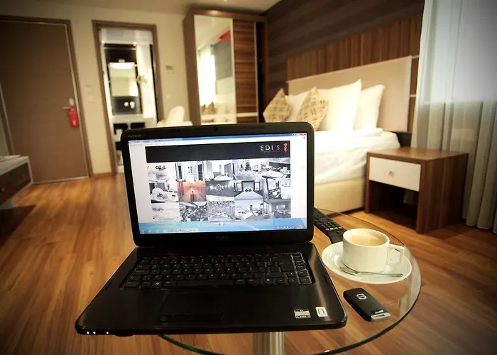 Edis Premier أضنه