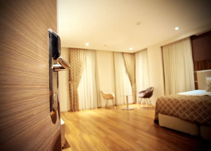 Edis Premier 3* أضنه