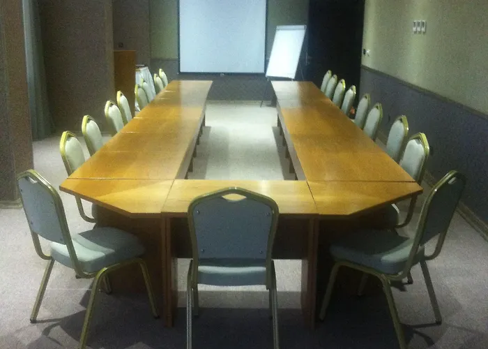 Edis Premier فندق