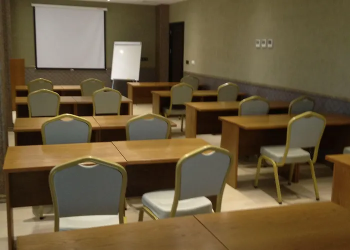 Edis Premier فندق أضنه